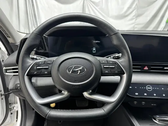 Hyundai Elantra — Фото автомобиля 7