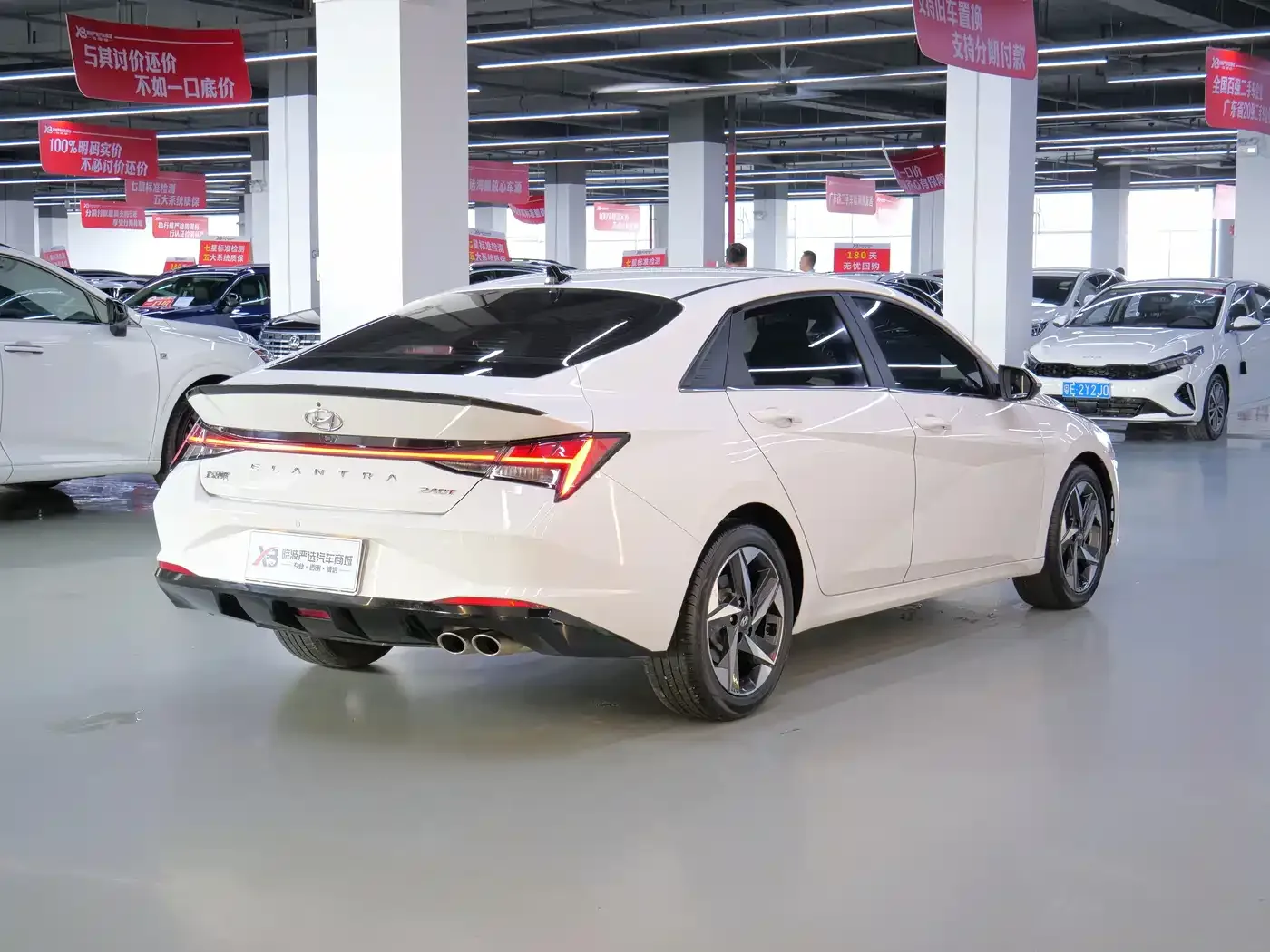 Hyundai Elantra 2022 240TGDi DCT LUX Premium Edition — Фото автомобиля 6