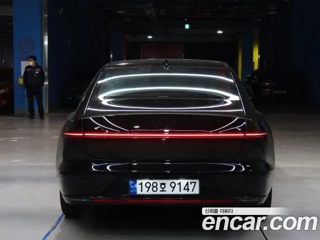Hyundai Grandeur Grandeur (GN7) 2.5 Бензин 2WD — Фото автомобиля 4