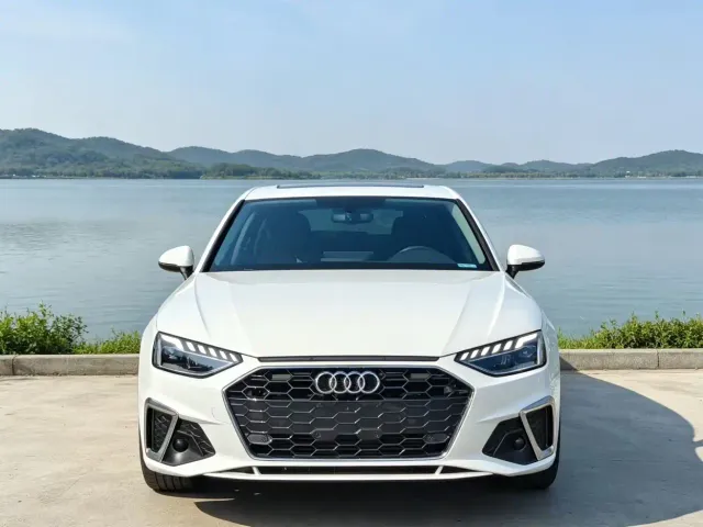 Audi A4L — Фото автомобиля 2