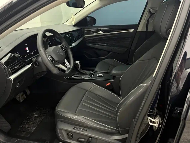 Volkswagen Passat — Фото автомобиля 9
