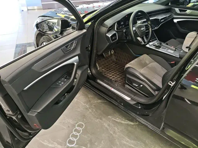 Audi A6L — Фото автомобиля 11