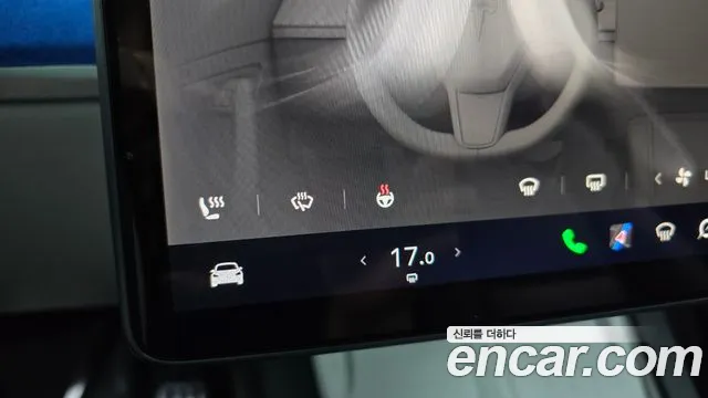 Tesla Model Y — Фото автомобиля 25