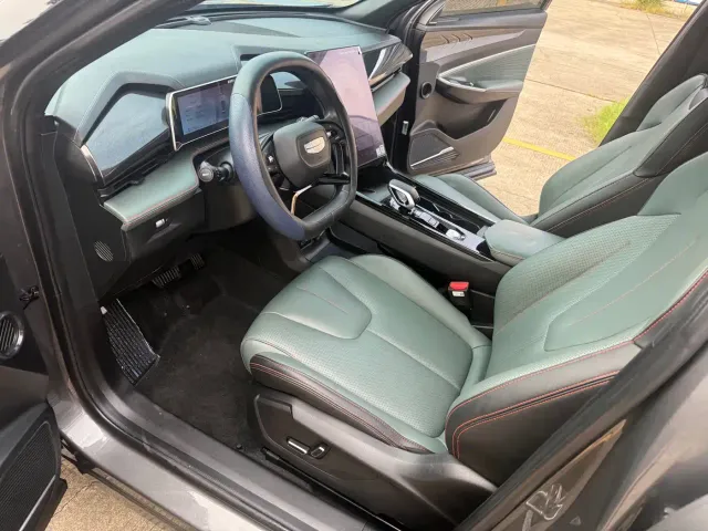 Geely Boyue — Фото автомобиля 21
