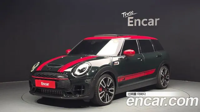 Фотография автомобиля — MINI Clubman
