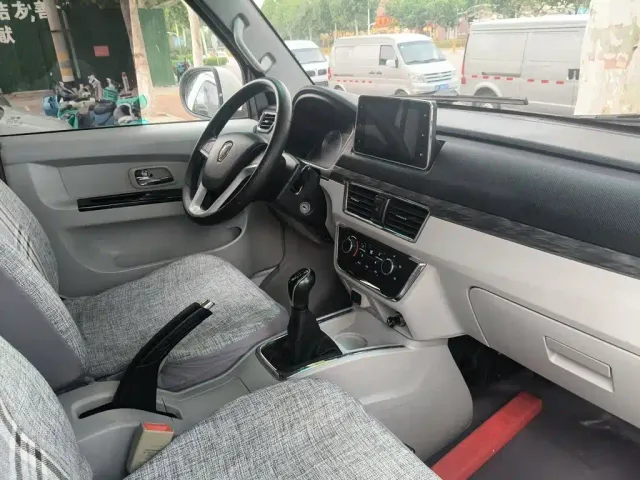 Jinbei New Hiace S — Фото автомобиля 18