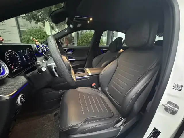 Mercedes-Benz C-Class — Фото автомобиля 12