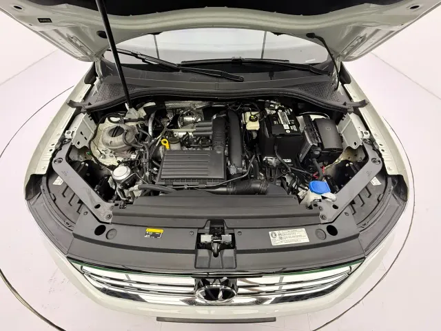Volkswagen Tiguan L — Фото автомобиля 8
