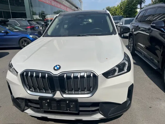 BMW X1 — Фото автомобиля 2
