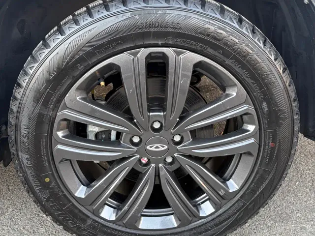 Chery Tiggo 8 — Фото автомобиля 17