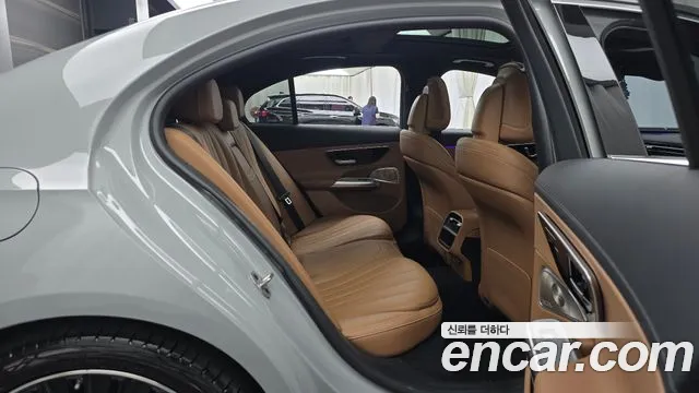Mercedes-Benz E-Class W214 — Фото автомобиля 12