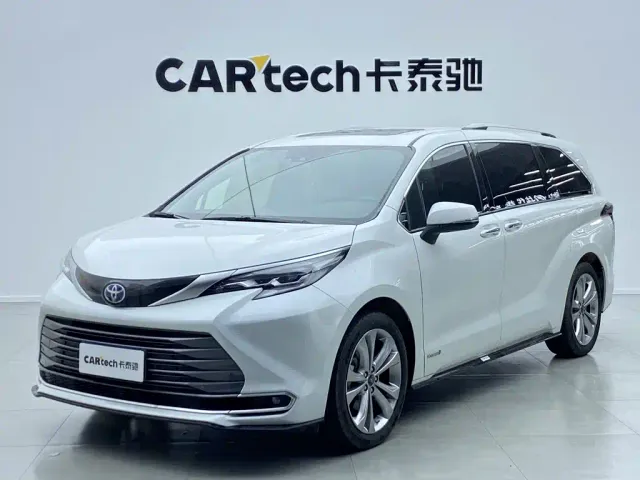 Фотография автомобиля — Toyota Sienna