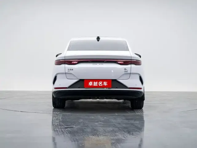 BYD Qin L — Фото автомобиля 2