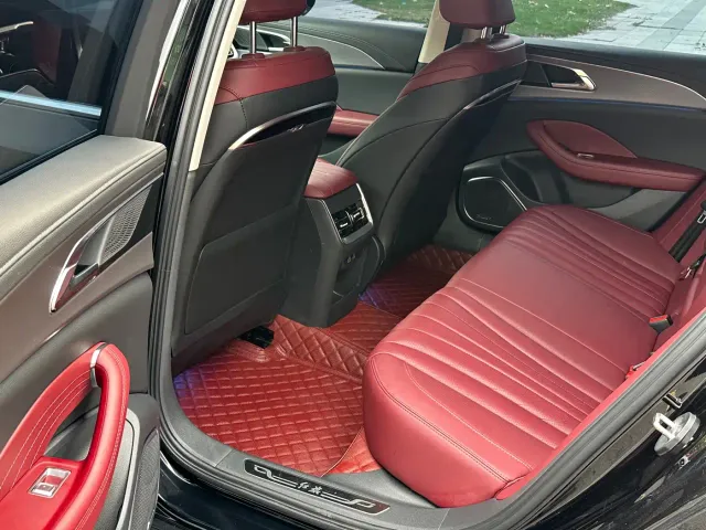 Hongqi H5 — Фото автомобиля 7