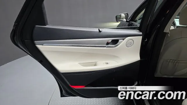 Hyundai Grandeur New — Фото автомобиля 14