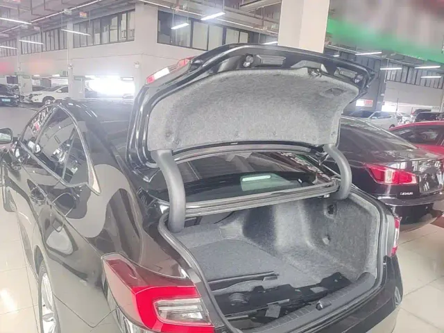 Honda Accord — Фото автомобиля 14
