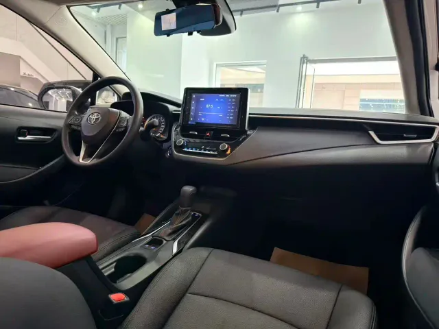 Toyota Corolla — Фото автомобиля 8