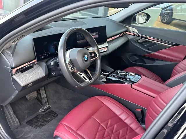 BMW 5 Series — Фото автомобиля 4