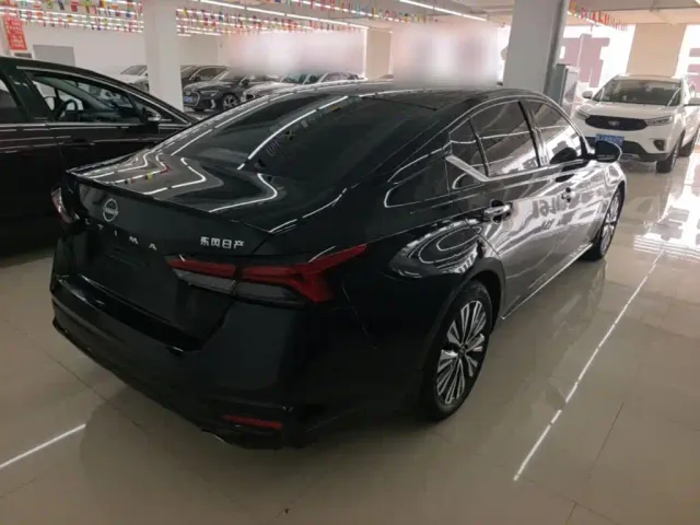 Nissan Teana — Фото автомобиля 6