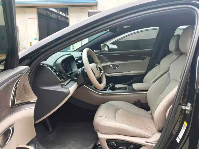 BYD Han — Фото автомобиля 4
