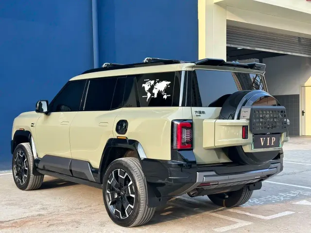 BYD FangChengBao Leopard 8 — Фото автомобиля 7