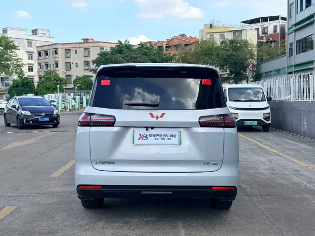 Wuling Starlight 730 — Фото автомобиля 4