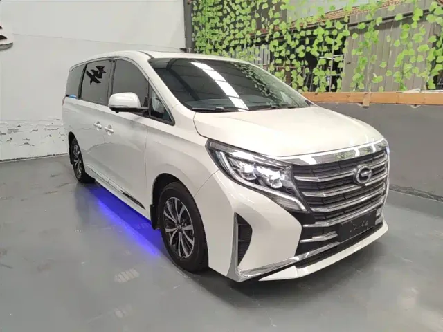 GAC Trumpchi M8 — Фото автомобиля 3