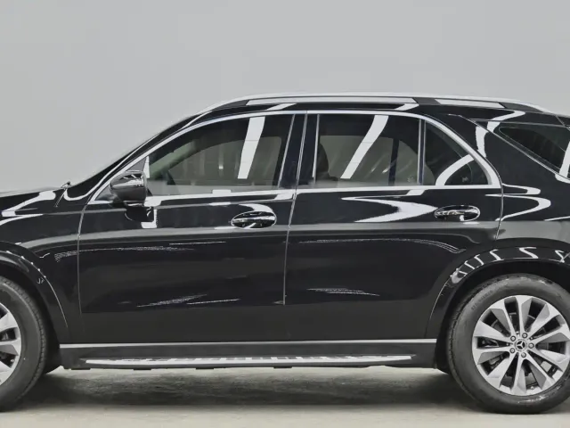 Mercedes-Benz GLE-Class — Фото автомобиля 22
