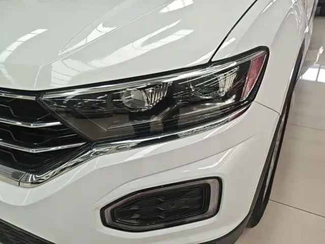 Volkswagen T-Roc — Фото автомобиля 23