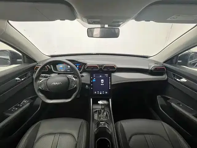 Dongfeng Yixuan — Фото автомобиля 9
