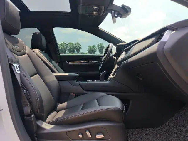 Cadillac XT5 — Фото автомобиля 13