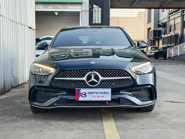 Mercedes-Benz C-Class — Фото автомобиля 3