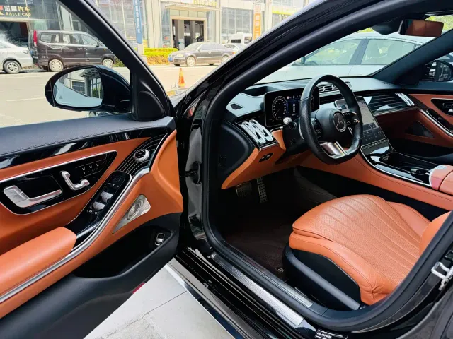 Mercedes-Benz S-Class — Фото автомобиля 18
