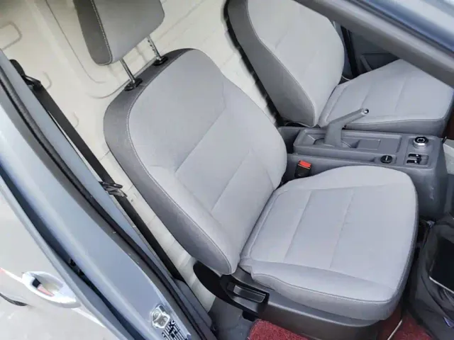 Wuling Yangguang — Фото автомобиля 24