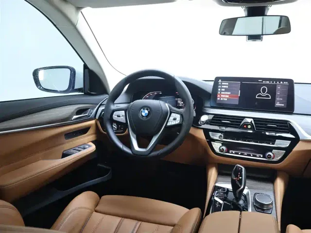 BMW 6 Series Gran Turismo — Фото автомобиля 14