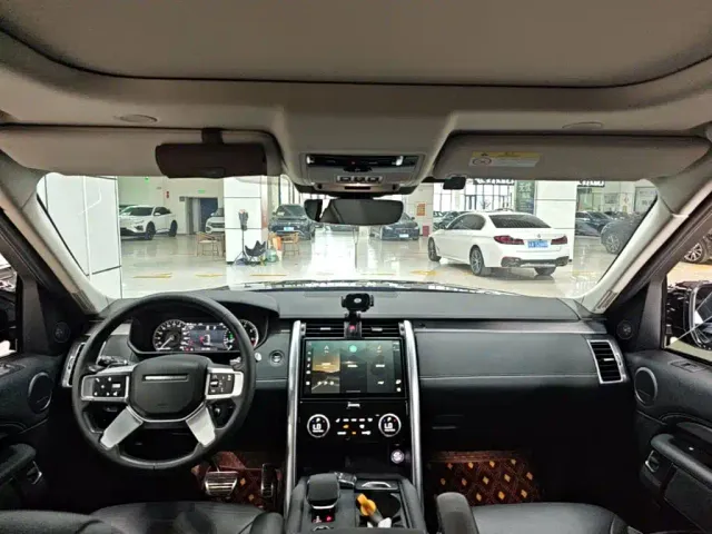 Land Rover Discovery — Фото автомобиля 13