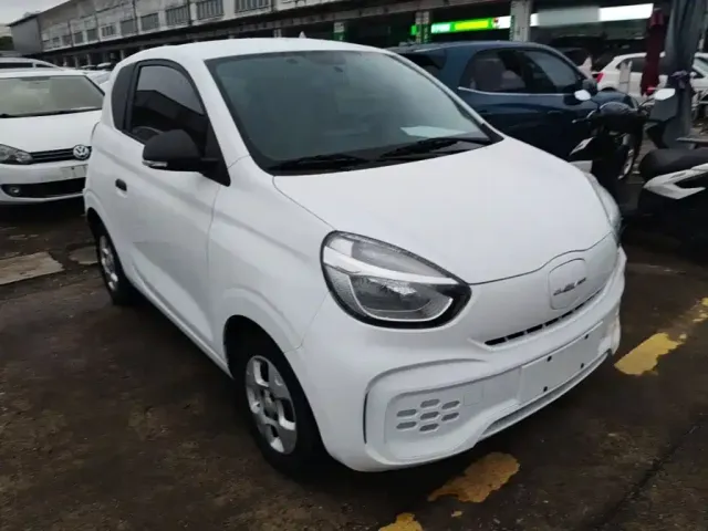 Roewe Kaiwei CLEVER 2021 302km New Four-Seat Super Edition — Фото автомобиля 3