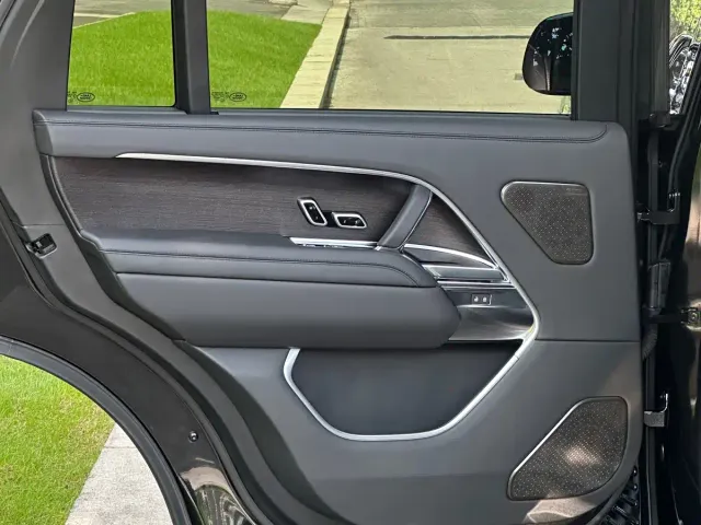 Land Rover Range Rover — Фото автомобиля 25