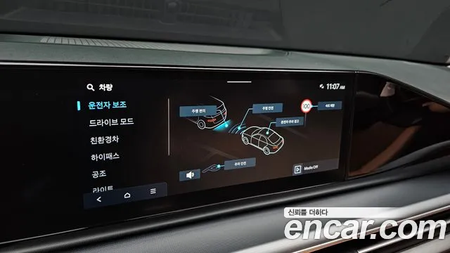 Hyundai Grandeur GN7 — Фото автомобиля 16