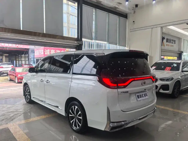 GAC Trumpchi M8 — Фото автомобиля 4