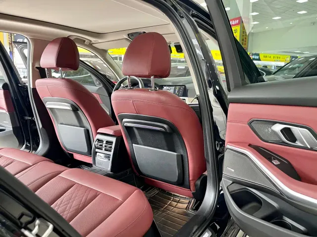 BMW 3 Series — Фото автомобиля 13