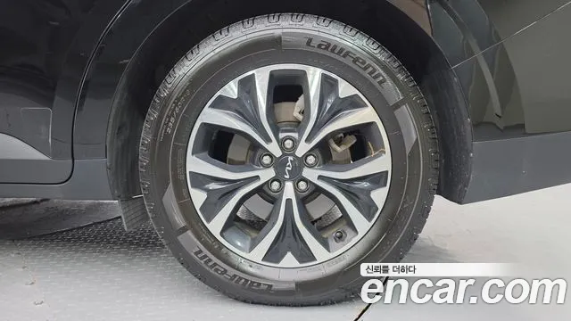 Kia Carnival Generation 4 — Фото автомобиля 5
