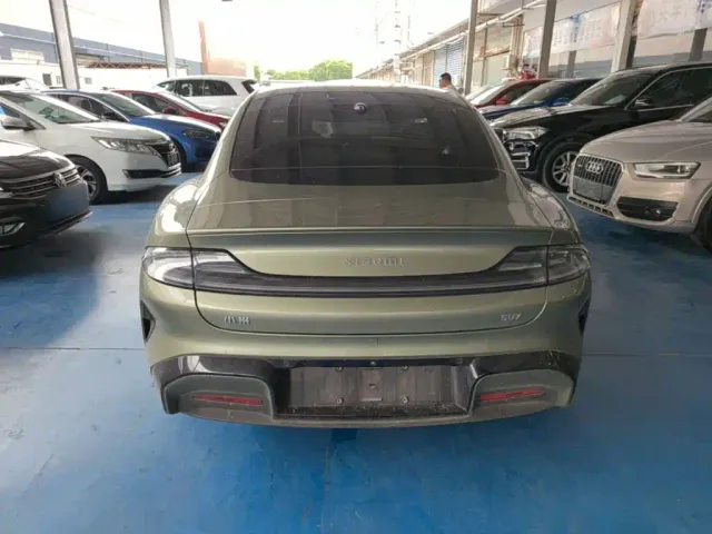 Xiaomi SU7 — Фото автомобиля 5