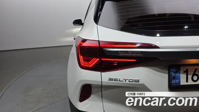 Kia Seltos — Фото автомобиля 23