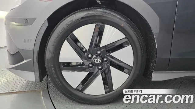 Hyundai Ioniq 6 — Фото автомобиля 5