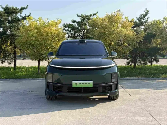 Li Auto L9 — Фото автомобиля 2