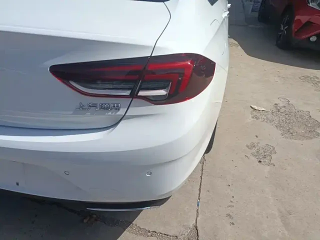 Buick Regal — Фото автомобиля 7