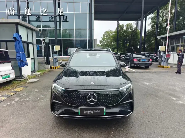 Mercedes-Benz EQB — Фото автомобиля 2