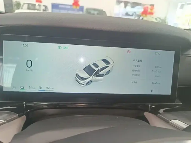 Geely Galaxy Stellar 6 — Фото автомобиля 11