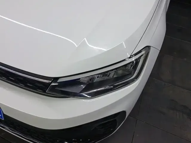 Volkswagen Lavida — Фото автомобиля 5